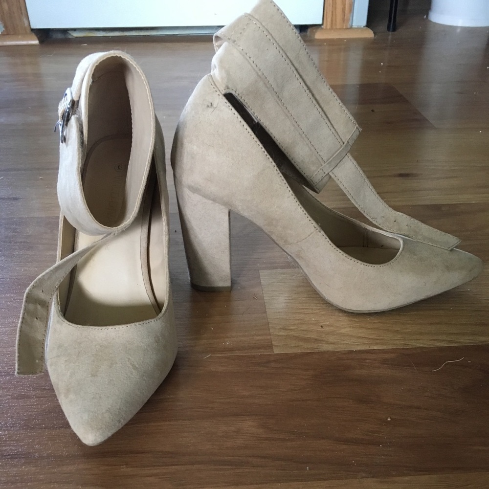 3” beige heels
